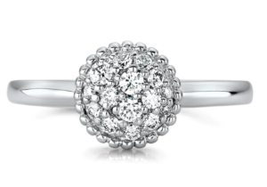 Cluster Ring with Four Diamonds